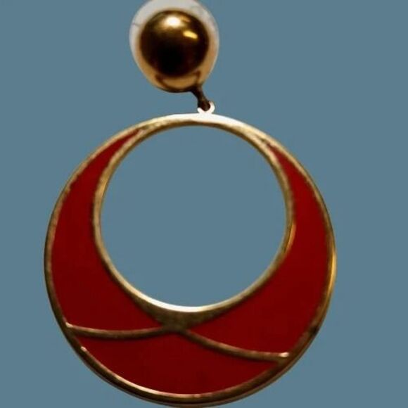 Vintage Monet Gold Tone and Red Enamel Pierced Dangle Drop Earrings - Picture 4 of 6